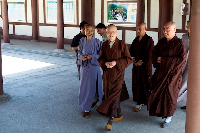 成刚老法师参访安徽宣城弘愿寺