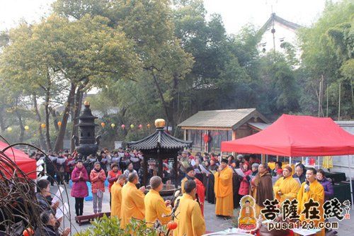 南京清凉寺圆满举行三千佛忏吉祥法会