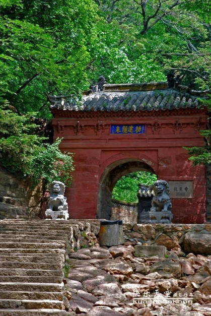 龙泉寺鞍山辽宁寺院