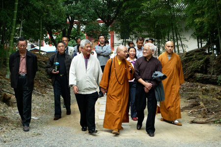 福建福鼎市资国寺举办第二届重阳老年文化节活动