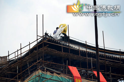 张家港东渡寺上梁圆顶中