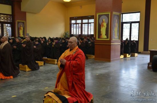 大安法师主持本次冬季佛七大回向仪式