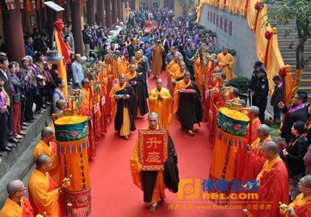 无锡慈云寺隆重举行明琛法师升座庆典暨大雄宝殿佛像开光法会