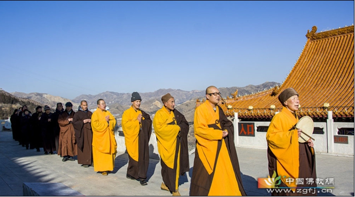 云泉禅寺隆重举行《乾隆大藏经》迎请供奉仪式