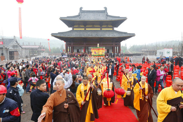 出席“少林武术走进东乡”暨抚州市西隐寺天王殿上梁法会