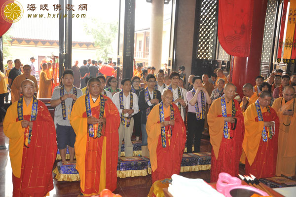 江苏宜兴慧琳寺隆重举行大雄宝殿全堂佛像开光法会