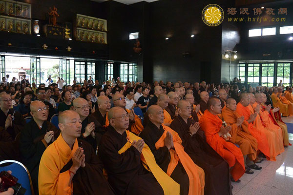 觉醒大和尚出席新加坡福海禅寺“觉光长老·追思赞颂大典”