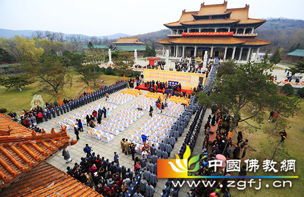 玉佛寺位于玉佛山风景区内，始建于1993年