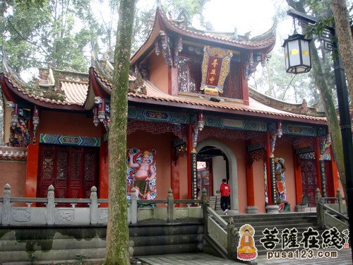 成都都江堰普照寺（资料图）