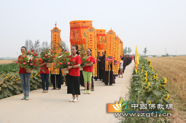 河北冀州天界寺隆重举行迎请供奉佛舍利法会