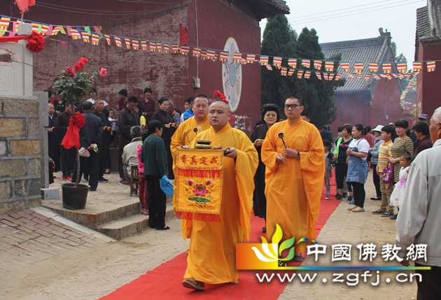 河北保定安国兴国寺隆重举行大雄宝殿释迦摩尼佛圣像开光大典