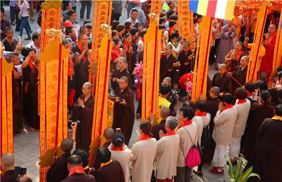 江西末山九峰禅寺大雄宝殿落成暨佛像开光庆典