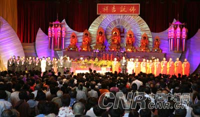 香港举行庆祝佛诞大会祈福国泰民安