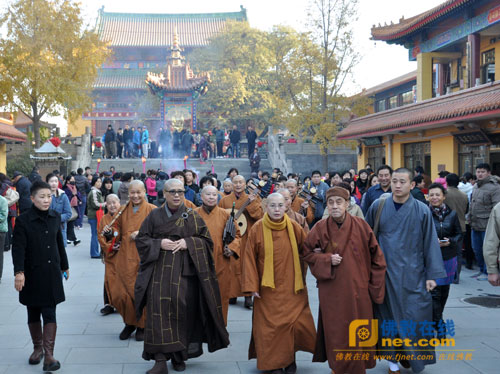 楞严寺圆山长老图片