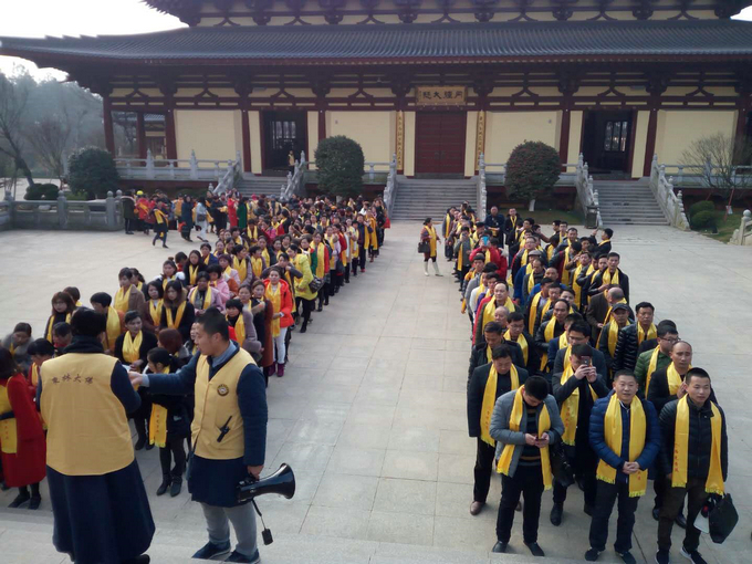 廬山東林寺淨苑新年新氣象善信禮佛祈吉祥