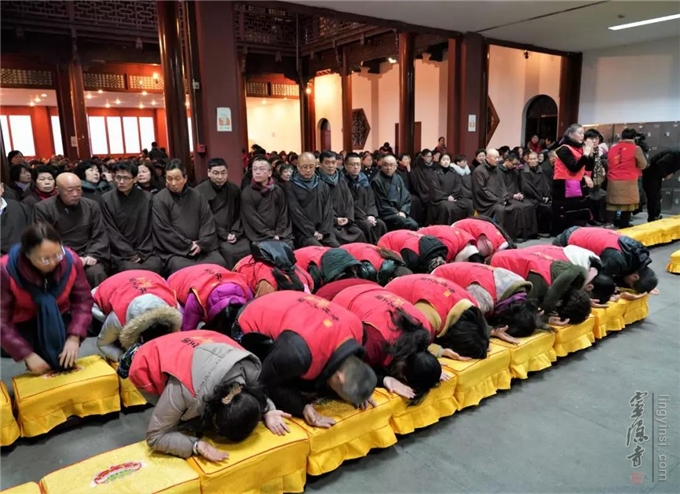 正月初八灵隐寺举行新春团拜活动
