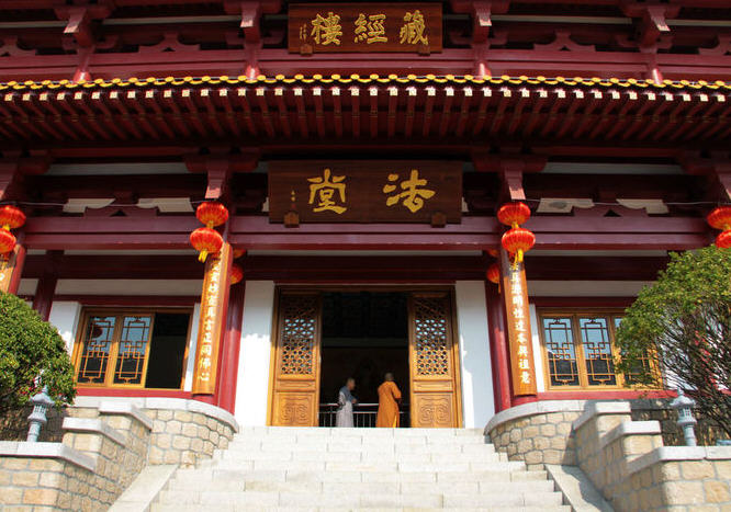 海阳成道禅寺烟台山东寺院