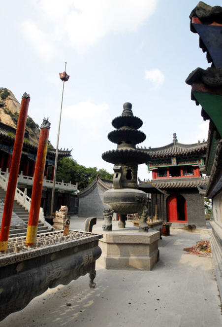 朝阳寺丹东辽宁寺院