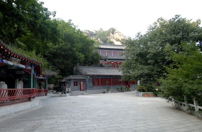 朝阳寺丹东辽宁寺院